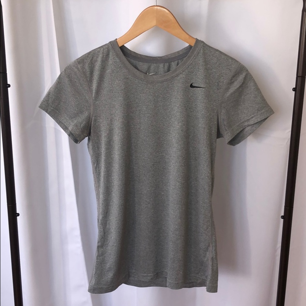 Nike Dri Fit Regular Fit Top